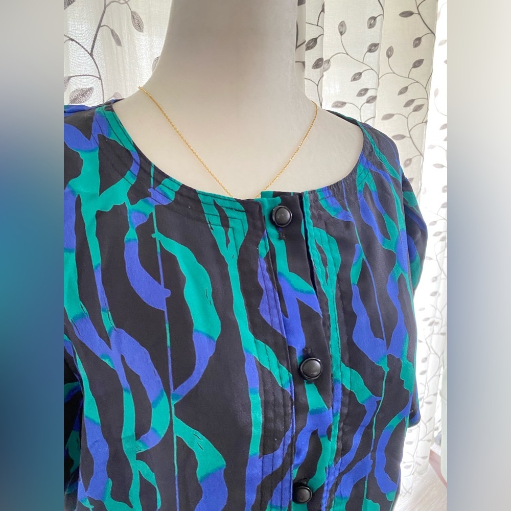 Vintage  Button Down Women’s Blouse Top Size Medium - Picture 3 of 5